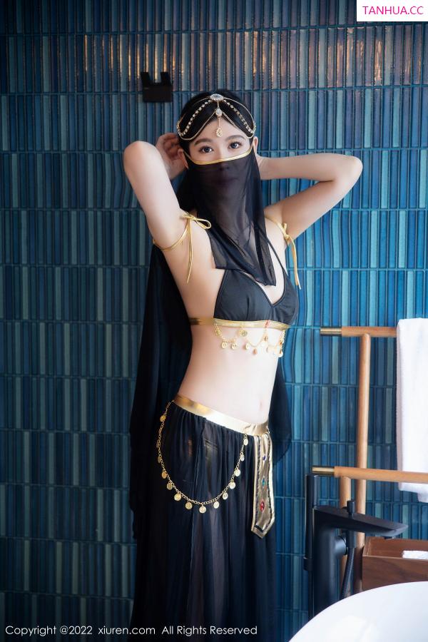 李雅柔  [XiuRen]高清写真图 2022.11.14 No.5849 李雅柔182CM 西域风情第17张图片